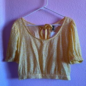 H&M yellow crop top